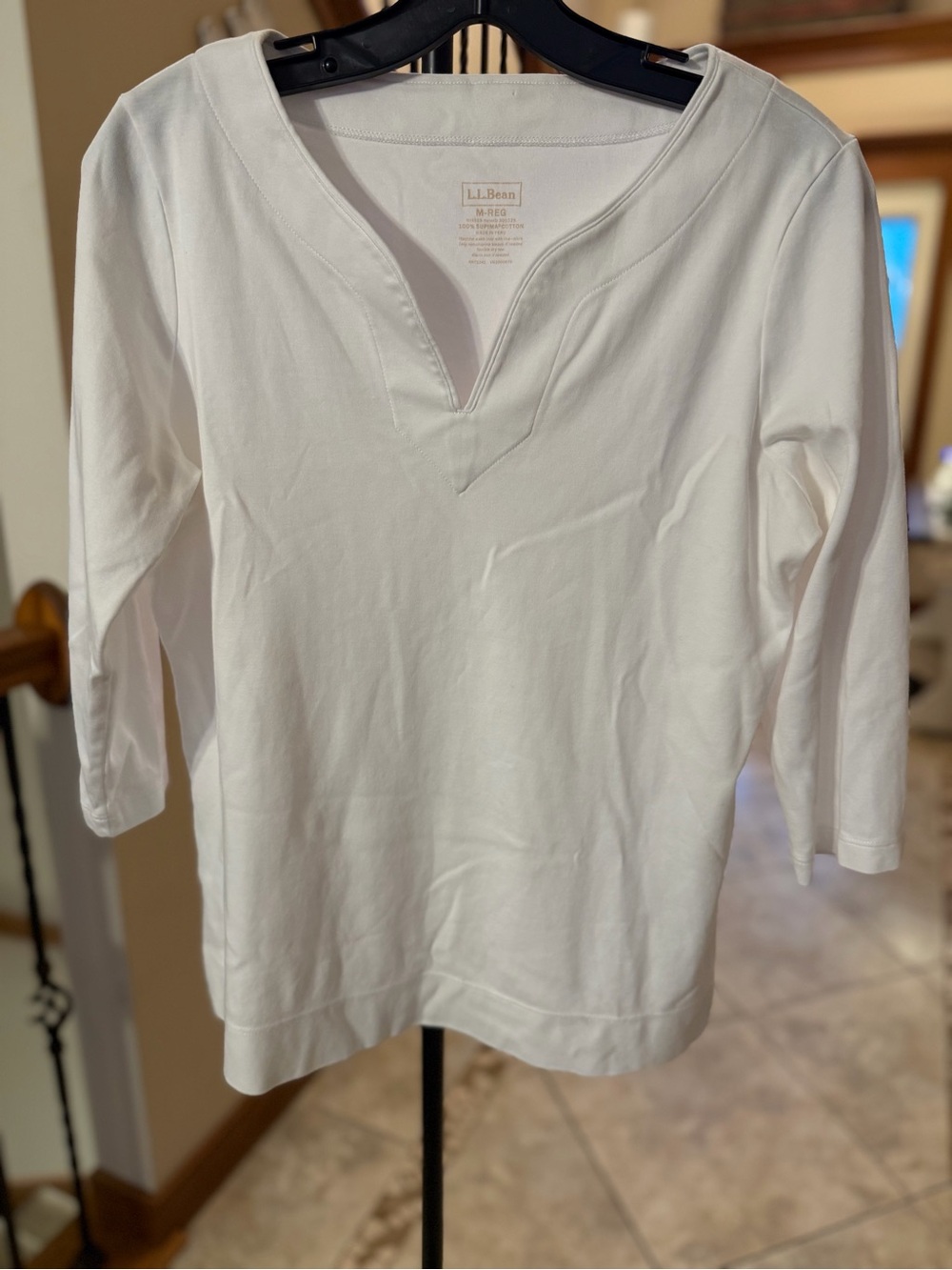 L.L.Bean Women’s Medium White Supima Cotton 3/4 Sleeve Split Neck Top